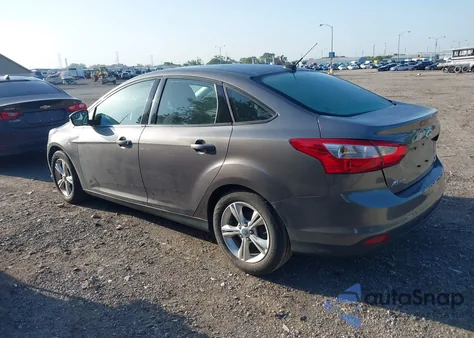 2014 Ford Focus Se z USA, uszkodzony, nr VIN 1FADP3F21EL136639